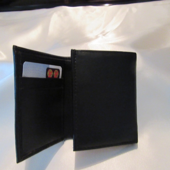Tri Fold Wallet - Leather & other unknown material - Picture 5 of 6